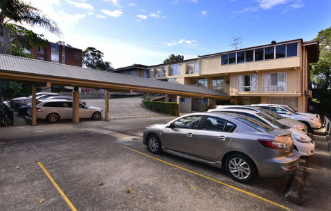 Twin Towers Inn - New South Wales Tourism  1
