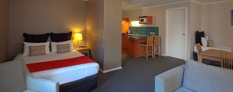 Quest Waterfront Serviced Apartments - New South Wales Tourism  2