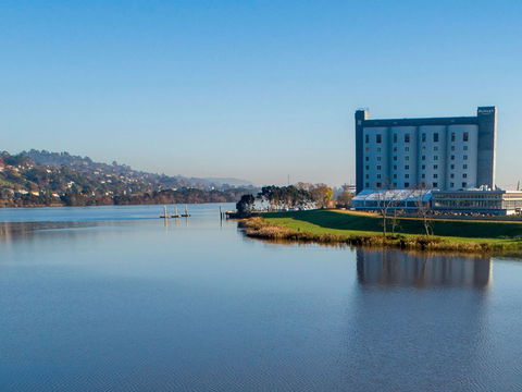 Peppers Silo Launceston - New South Wales Tourism  0