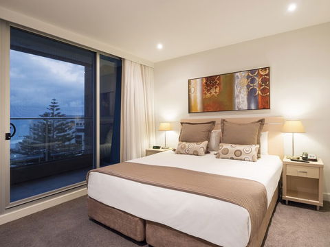 Oaks Liberty Towers - New South Wales Tourism  1