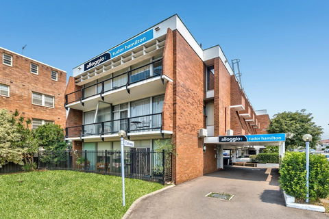 Alloggio Tudor Hamilton - New South Wales Tourism  0