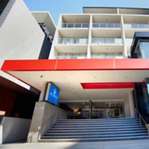 Amity South Yarra Apartments - New South Wales Tourism  0