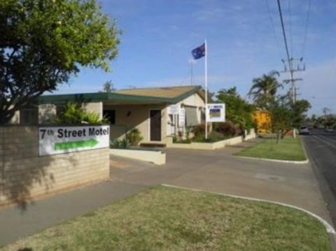 7th St Motel - New South Wales Tourism  0
