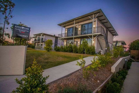 Kings Park Accommodation - New South Wales Tourism  0