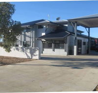 Royal Motel Miles - New South Wales Tourism 