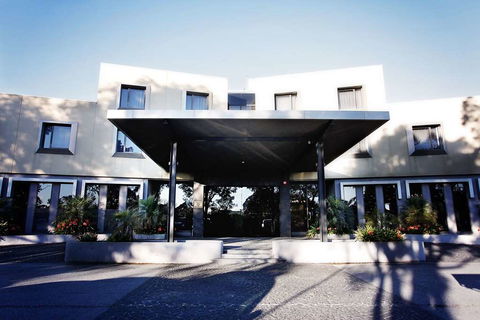 Golden Pebble Hotel - New South Wales Tourism  0