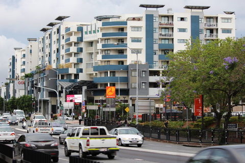 Gabba Central Apartments - New South Wales Tourism  0