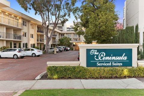 The Peninsula Riverside Apartments - New South Wales Tourism  1