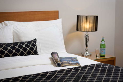 Ringwood Royale Apartment Hotel - New South Wales Tourism  10