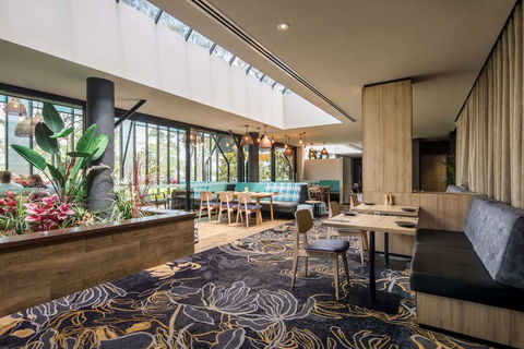 Dingley International Hotel - New South Wales Tourism  12