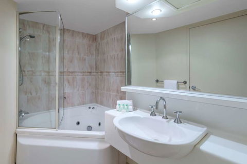 Nesuto Pennant Hills Sydney Apt Hotel - New South Wales Tourism  6
