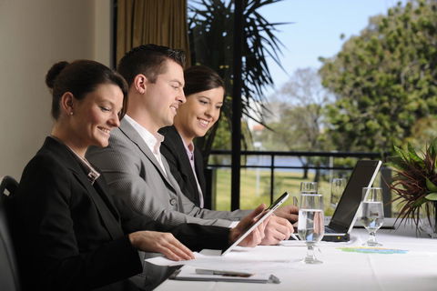 Assured Ascot Quays Apartment Hotel - New South Wales Tourism  4