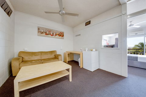 Camelot Motel - New South Wales Tourism  5