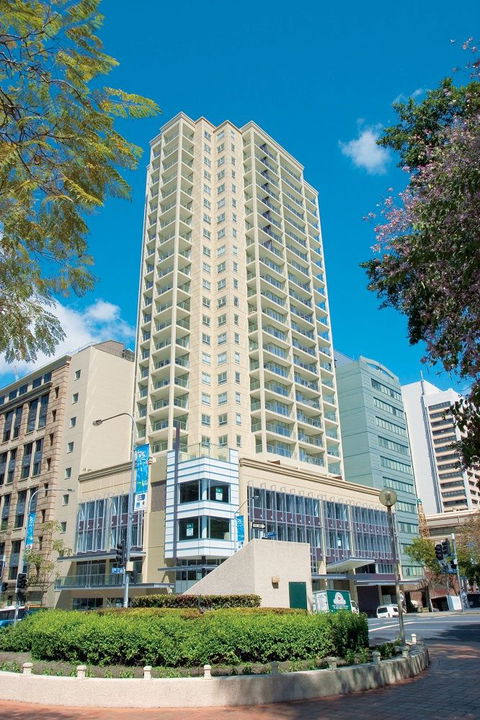 Oaks Lexicon Apartment Hotel - New South Wales Tourism  0
