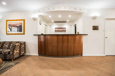 Karratha Central Apartments - New South Wales Tourism  1