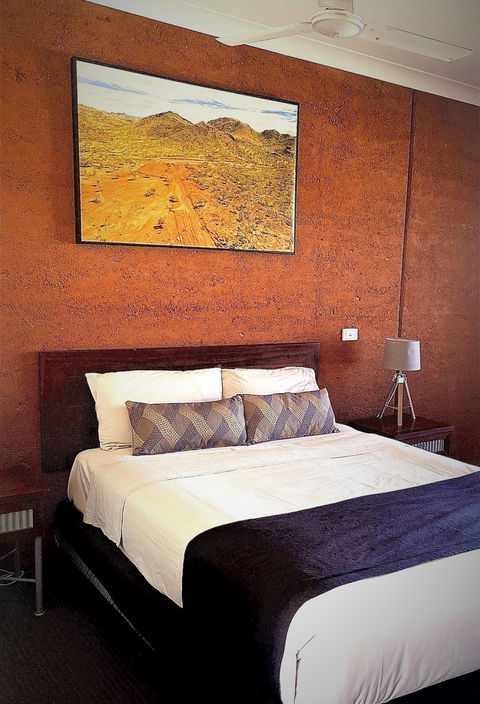 Gidgee Inn - New South Wales Tourism  1