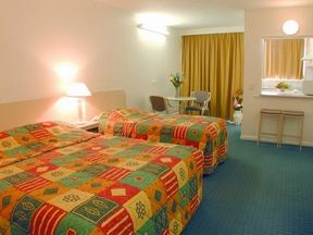 Princes Park Motor Inn - New South Wales Tourism  2