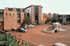 Desert Cave Hotel - New South Wales Tourism  0