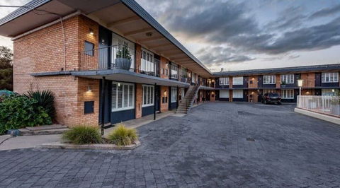 Panorama Motel Bathurst - New South Wales Tourism  2