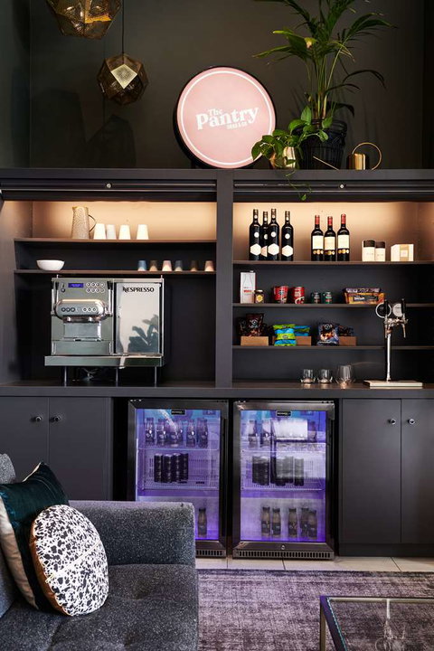 Punthill Ivanhoe Hotel - New South Wales Tourism  1