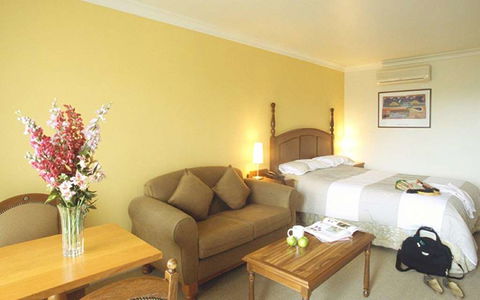 Best Western Plus The Tudor-Box Hill - New South Wales Tourism  2
