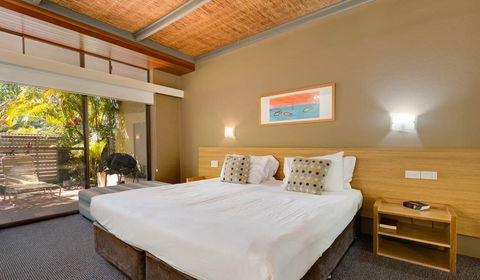 Nautilus Beachfront Villas & Spa - New South Wales Tourism  1