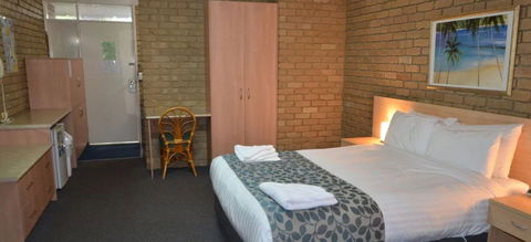 Tropicana Motor Inn - New South Wales Tourism  1