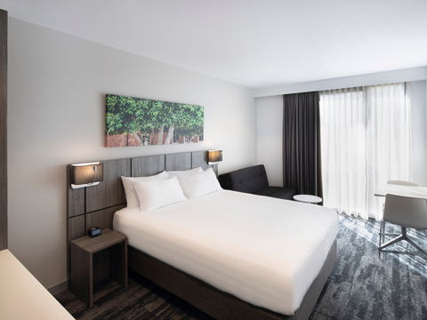 Mercure Sydney Blacktown - New South Wales Tourism  2