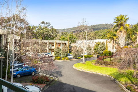 York On Lilydale Resort - New South Wales Tourism  2