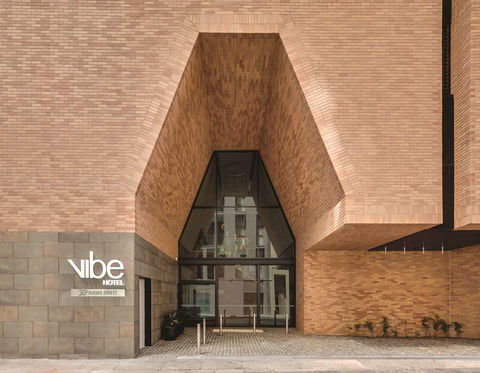 Vibe Hotel Sydney Darling Harbour - New South Wales Tourism  1