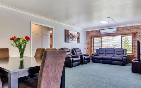 Jackie Howe Motel - New South Wales Tourism  1