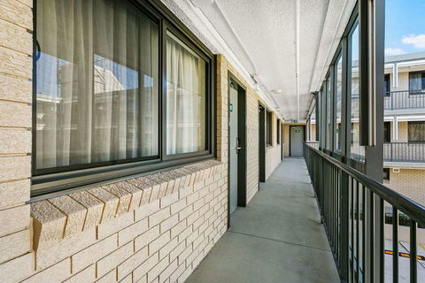 Quality Inn Sunshine Haberfield - New South Wales Tourism  2