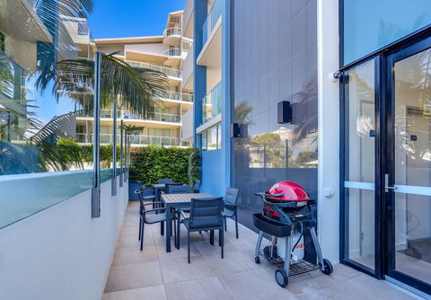 Direct Hotels - Sea Breeze - New South Wales Tourism  0