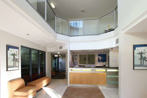 Caloundra Central Apartment Hotel - New South Wales Tourism  2