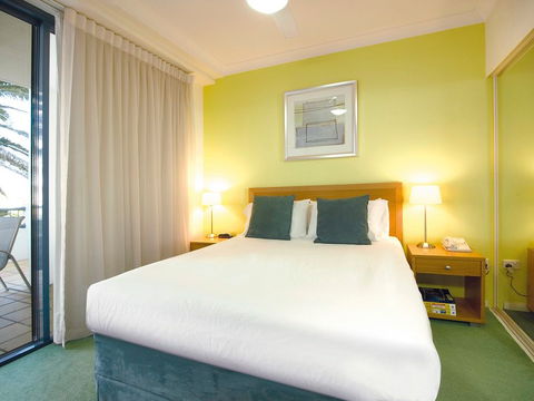 Oaks Calypso Plaza Resort - New South Wales Tourism  2