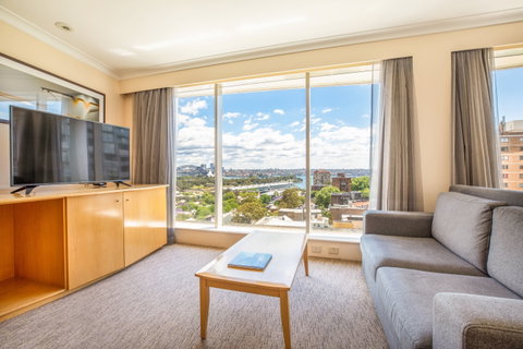 Holiday Inn Potts Point - New South Wales Tourism  12