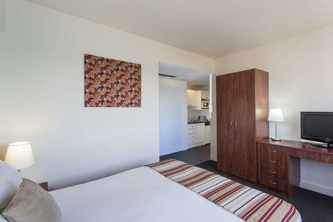 The Macleay Serviced Apartment Hotel - New South Wales Tourism  6