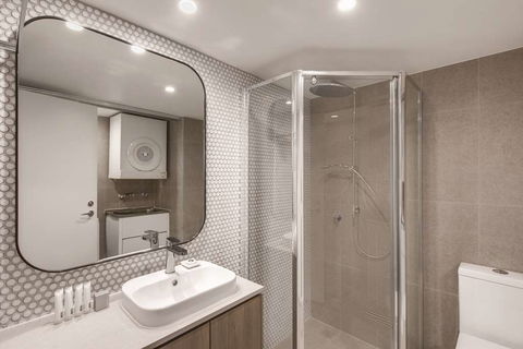 Adina Apartment Hotel Coogee - New South Wales Tourism  7
