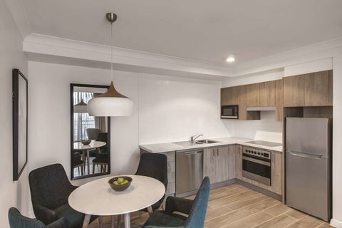 Adina Apartment Hotel Coogee - New South Wales Tourism  8
