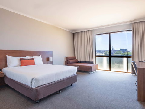 Ibis Styles Mt Isa Verona - New South Wales Tourism  3