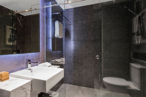Gambaro Hotel - New South Wales Tourism  2