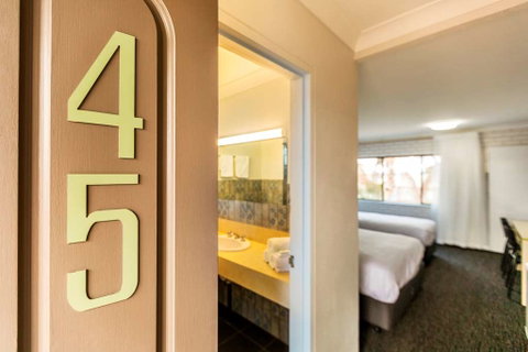 Boomerang Hotel - New South Wales Tourism  7