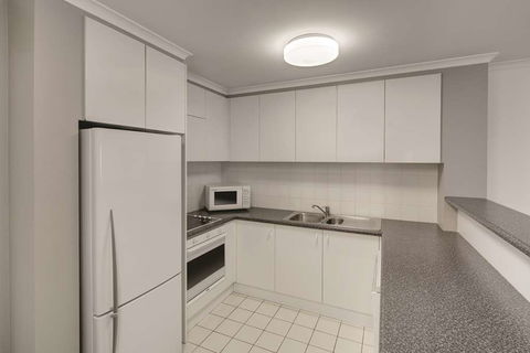 Adina Serviced Apartments James Court - New South Wales Tourism  7
