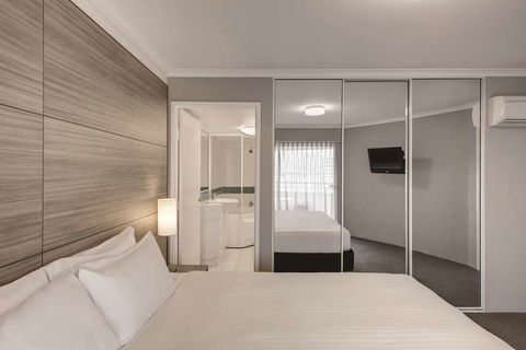 Adina Serviced Apartments James Court - New South Wales Tourism  10