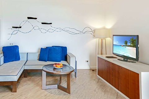 Shangri-La Hotel, The Marina - New South Wales Tourism  4