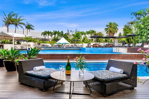 Shangri-La Hotel, The Marina - New South Wales Tourism  6