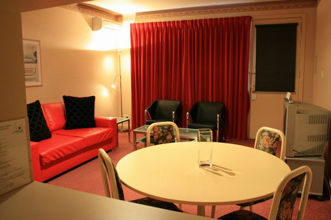 Carlton Clocktower on Lygon - New South Wales Tourism  1