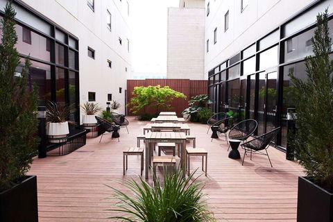 Essence Hotel Carlton - New South Wales Tourism  1