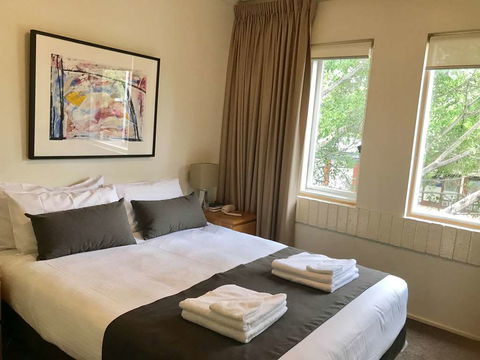 DressCircle Apts - Archer St - New South Wales Tourism  0