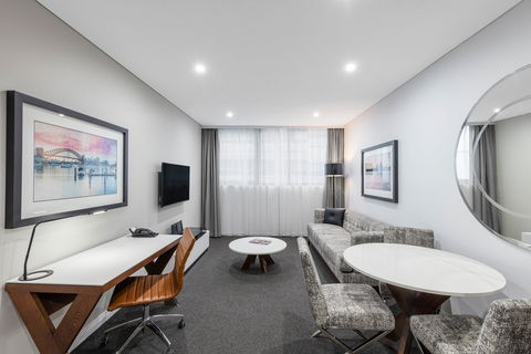 Meriton Serviced Apartments North Sydney - New South Wales Tourism  1